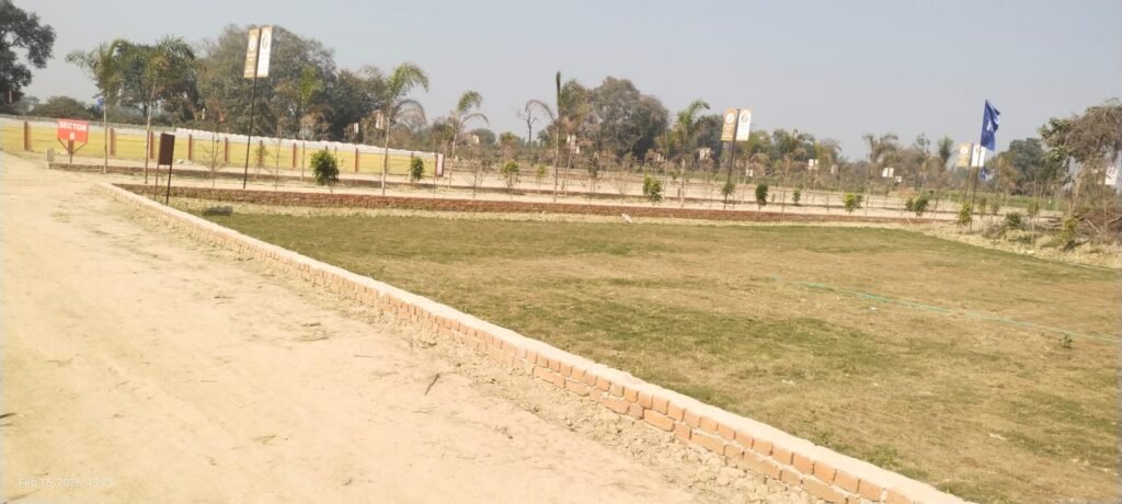 paradise town lucknow